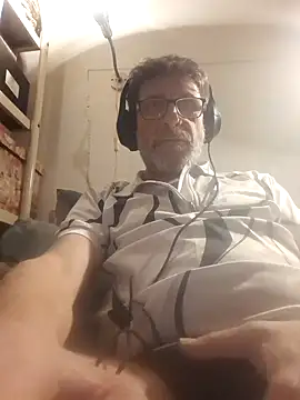 Snapshot of felice66 chatting on 02-02-25, 02:34 felice66 online show from 02-02-25, 02:34