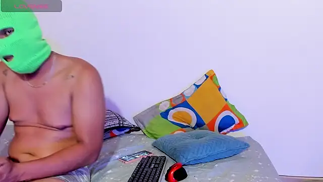 Lauren Hills069 online show from 02-18-25, 04:26