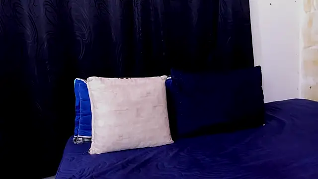 Lauren Hills069 online show from 10-05-25, 11:57