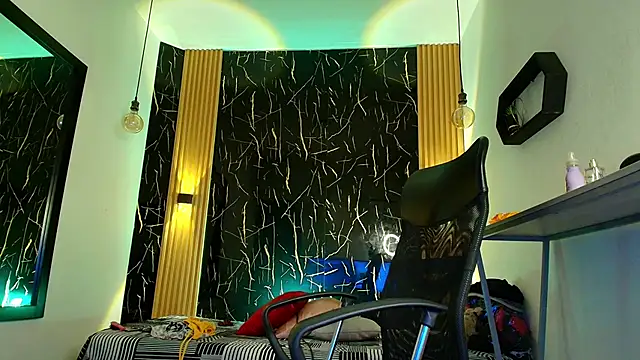 Bella salvatore online show from 04-18-26, 10:32