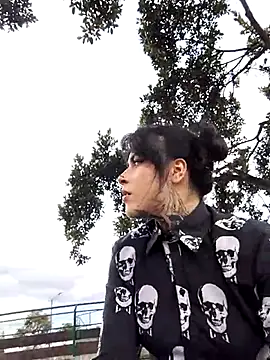 Snapshot of taaylor33 chatting on 10-28-25, 07:49 taaylor33 online show from 10-28-25, 07:49