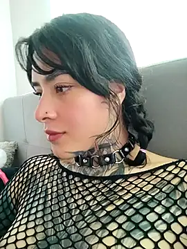 Snapshot of taaylor33 chatting on 11-09-25, 07:34 taaylor33 online show from 11-09-25, 07:34