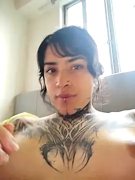 Snapshot of taaylor33 chatting on 11-21-25, 07:56 taaylor33 online show from 11-21-25, 07:56