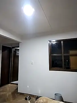 Snapshot of taaylor33 chatting on 12-17-25, 01:44 taaylor33 online show from 12-17-25, 01:44