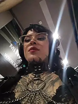 taaylor33 online show from 05-15-26, 11:01