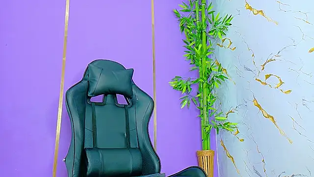 Snapshot of scarlet-jonesx chatting on 09-15-25, 07:14 scarlet-jonesx online show from 09-15-25, 07:14