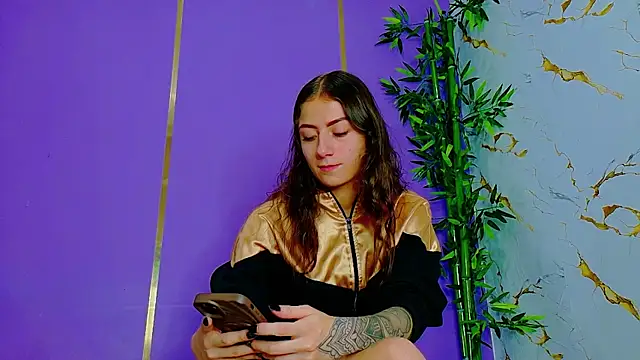 Snapshot of scarlet-jonesx chatting on 09-26-25, 12:36 scarlet-jonesx online show from 09-26-25, 12:36