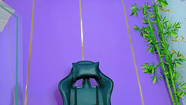 Snapshot of scarlet-jonesx chatting on 10-01-25, 08:37 scarlet-jonesx online show from 10-01-25, 08:37