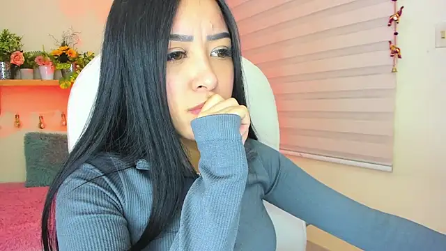 Starliee   online show from 02-01-25, 02:37