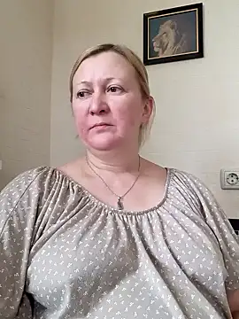 Snapshot of blondyaguar chatting on 12-02-24, 11:12 blondyaguar online show from 12-02-24, 11:12