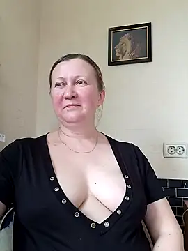 Snapshot of blondyaguar chatting on 03-13-25, 01:18 blondyaguar online show from 03-13-25, 01:18