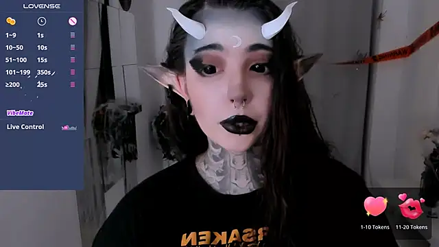 Dixi Pixi  online show from 10-26-25, 05:57