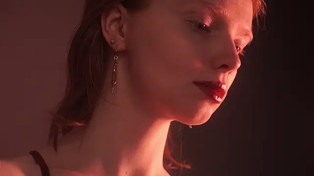 ginger hugs online show from 10-13-25, 10:10