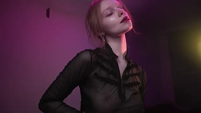 ginger hugs online show from 11-28-25, 10:12