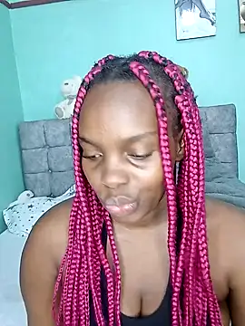 Snapshot of freaky_j_ chatting on 12-05-24, 04:31 freaky j online show from 12-05-24, 04:31