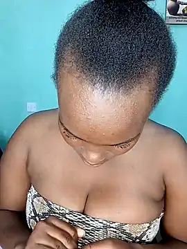 Snapshot of freaky_j_ chatting on 12-27-24, 10:12 freaky j online show from 12-27-24, 10:12