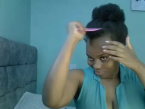 Snapshot of freaky_j_ chatting on 02-11-25, 01:10 freaky j online show from 02-11-25, 01:10