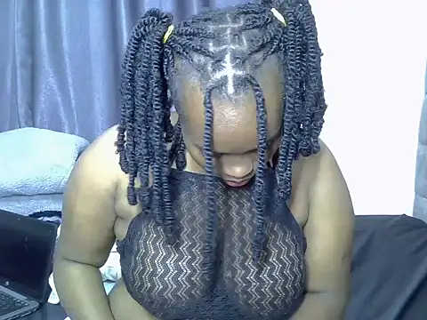 Snapshot of freaky_j_ chatting on 09-17-25, 08:10 freaky j online show from 09-17-25, 08:10