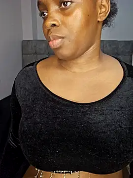 Snapshot of freaky_j_ chatting on 12-04-25, 07:55 freaky j online show from 12-04-25, 07:55