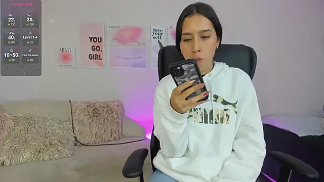 Snapshot of MissSussy chatting on 02-08-25, 03:08 MissSussy online show from 02-08-25, 03:08