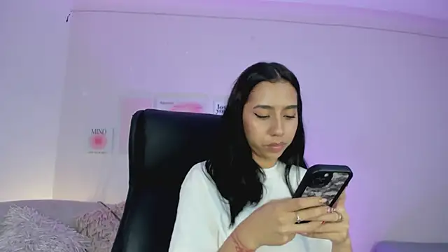 Snapshot of MissSussy chatting on 02-11-25, 01:52 MissSussy online show from 02-11-25, 01:52