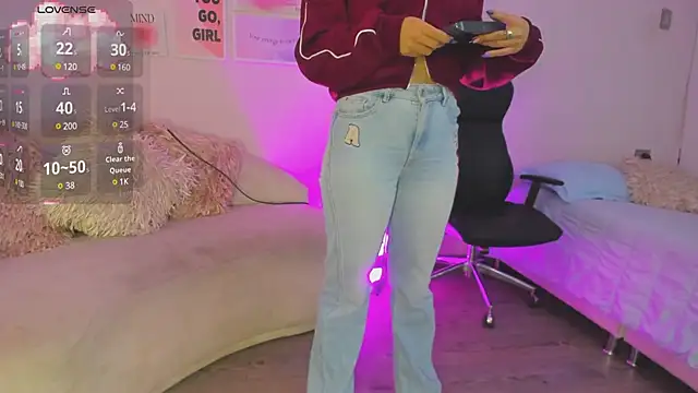 Snapshot of MissSussy chatting on 02-27-25, 03:04 MissSussy online show from 02-27-25, 03:04