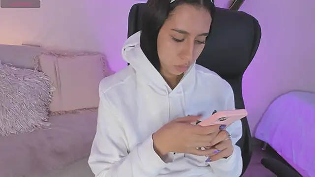 Snapshot of MissSussy chatting on 02-28-25, 09:25 MissSussy online show from 02-28-25, 09:25