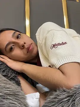 Snapshot of MissSussy chatting on 03-05-25, 02:14 MissSussy online show from 03-05-25, 02:14