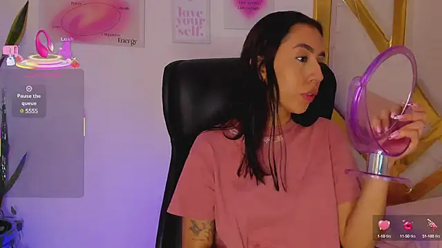 Snapshot of MissSussy chatting on 03-22-25, 07:09 MissSussy online show from 03-22-25, 07:09