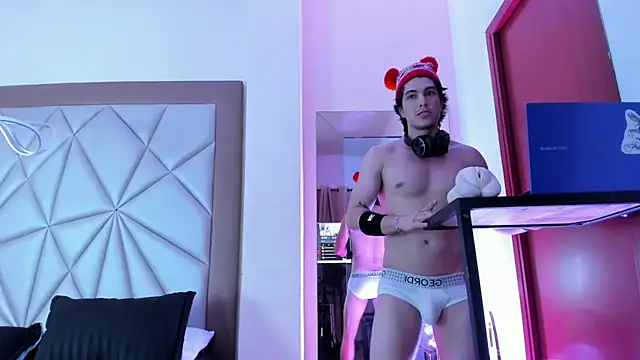 Karimferrer online show from 12-07-24, 07:49