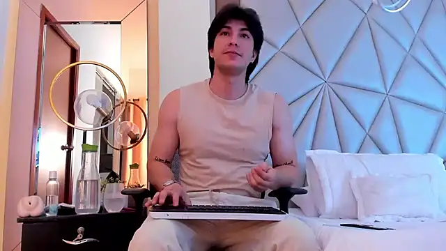 Karimferrer online show from 01-28-25, 03:36