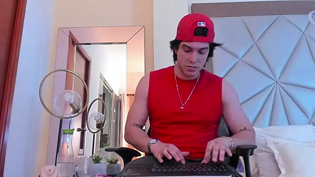 Karimferrer online show from 02-04-25, 03:44