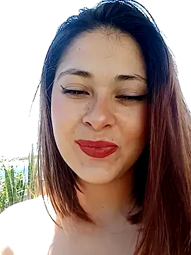 Snapshot of LisbethMoore_ chatting on 01-18-25, 04:10 LisbethMoore online show from 01-18-25, 04:10