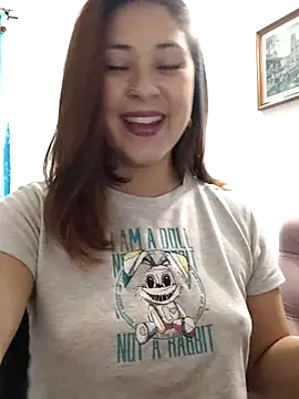 Snapshot of LisbethMoore_ chatting on 03-21-25, 03:12 LisbethMoore online show from 03-21-25, 03:12