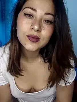 Snapshot of LisbethMoore_ chatting on 09-24-25, 02:20 LisbethMoore online show from 09-24-25, 02:20