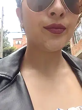 Snapshot of LisbethMoore_ chatting on 09-25-25, 03:05 LisbethMoore online show from 09-25-25, 03:05