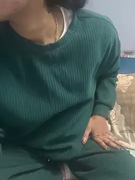 Snapshot of Spicy_sari_girl chatting on 01-10-25, 06:20 Spicy sari girl online show from 01-10-25, 06:20