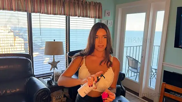 Lilmissbigguy online show from 10-24-25, 09:55