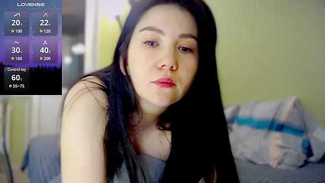 Snapshot of AlexaCruze chatting on 01-14-25, 12:43 AlexaCruze online show from 01-14-25, 12:43