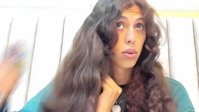 FreyaMoller online show from 12-26-24, 07:16