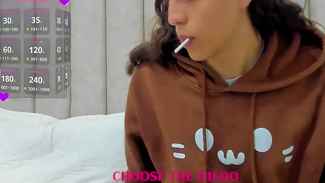 FreyaMoller online show from 11-20-25, 07:35