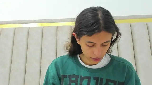 FreyaMoller online show from 03-26-26, 06:57