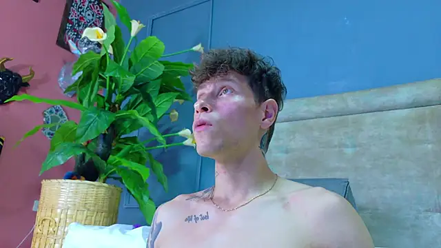 french sexx online show from 01-18-26, 01:48