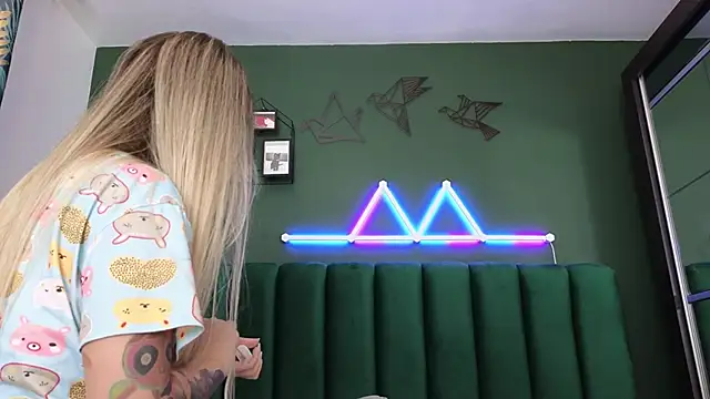 kimmie meow online show from 02-03-25, 06:49