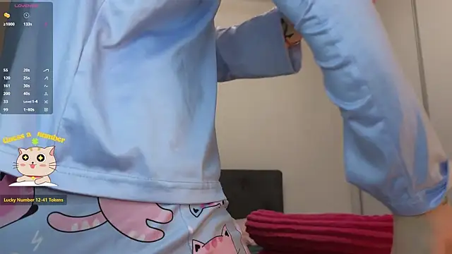 kimmie meow online show from 04-28-26, 06:46