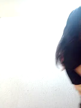 Hanha00 online show from 10-30-25, 05:35