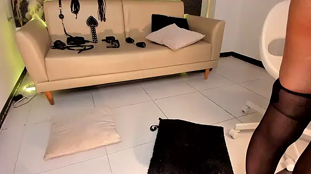 RACHEL EV online show from 02-08-25, 07:59