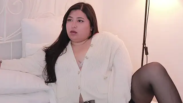 Snapshot of Adia_ chatting on 02-17-25, 02:53 Adia  online show from 02-17-25, 02:53