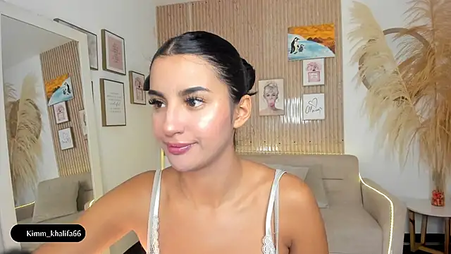 Snapshot of Kimm_khalifa chatting on 01-24-25, 08:00 Kimm khalifa online show from 01-24-25, 08:00