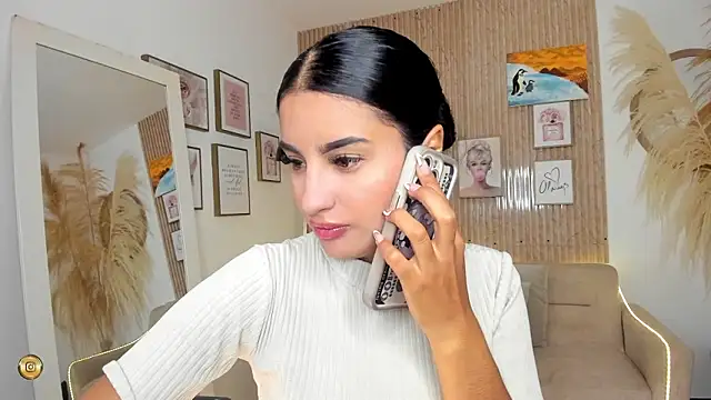 Snapshot of Kimm_khalifa chatting on 01-25-25, 05:30 Kimm khalifa online show from 01-25-25, 05:30